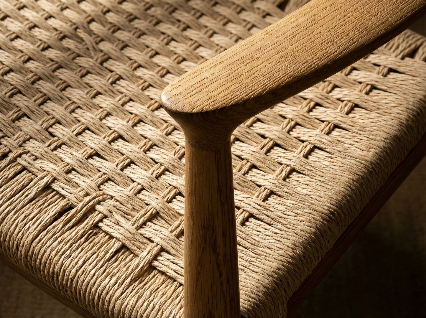 Solid wood &amp; rope chair – Clean and natural Japanese design